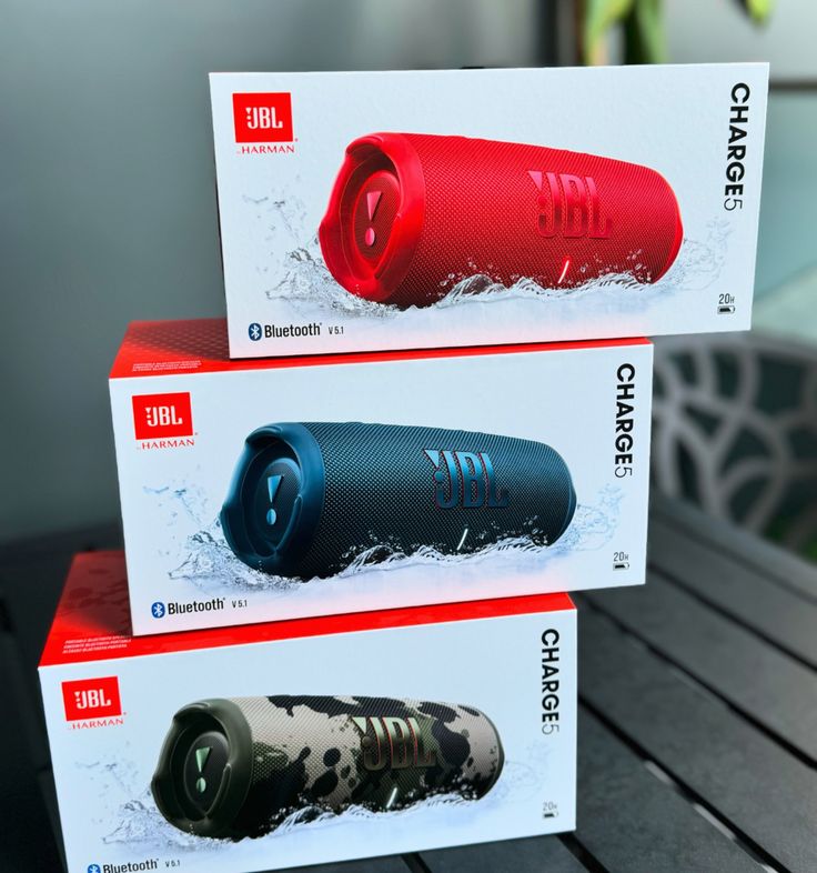 JBL Charge 5 Bluetooth Speaker 4